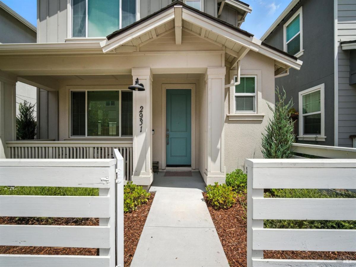 MLS #325065779 img 0