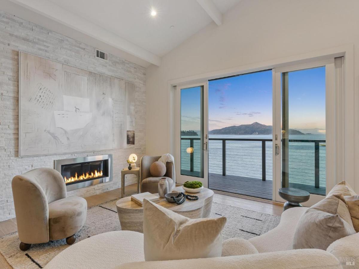 MLS #325065802 img 0