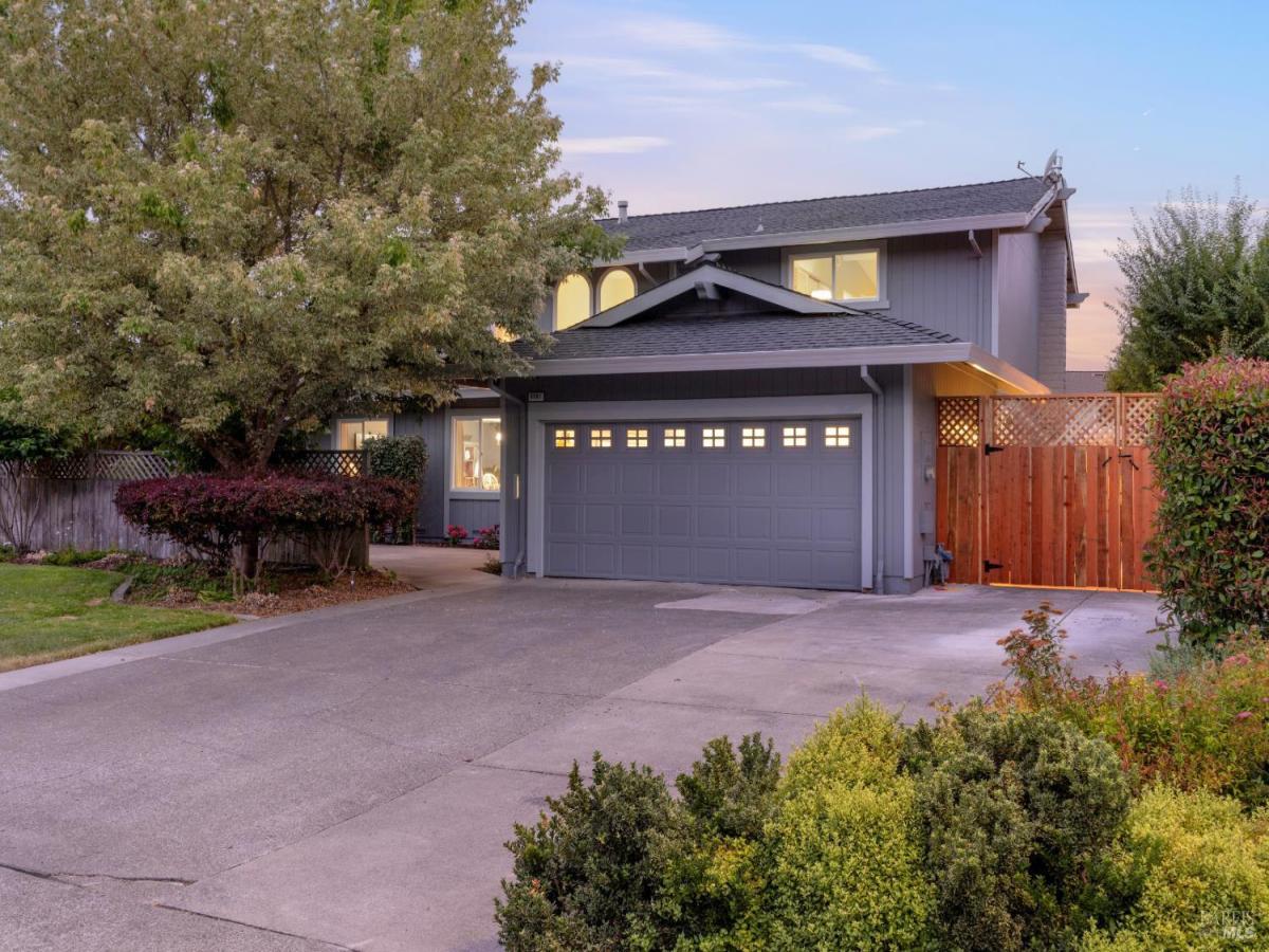 MLS #325066314 img 0