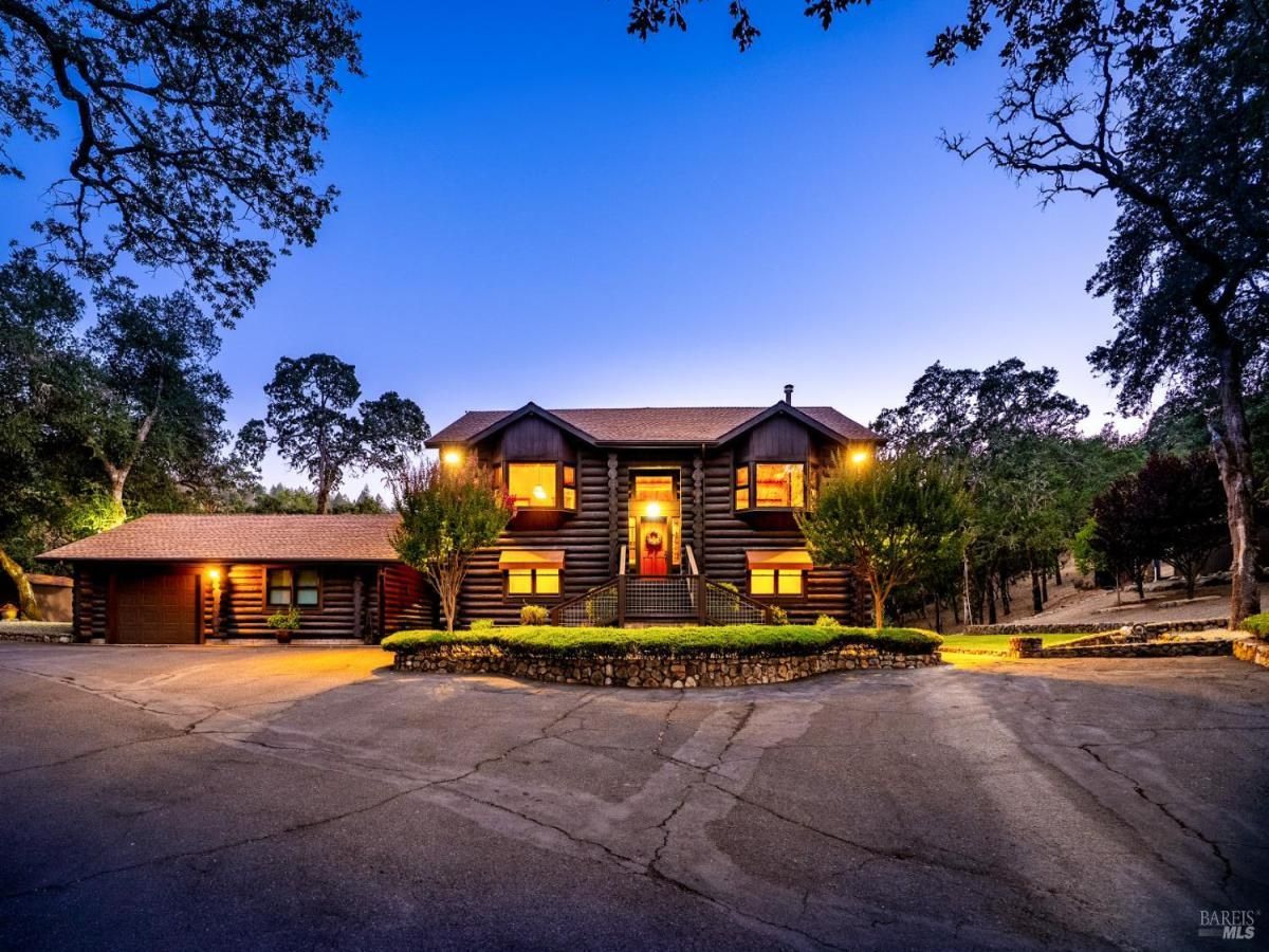 MLS #325066383 img 0