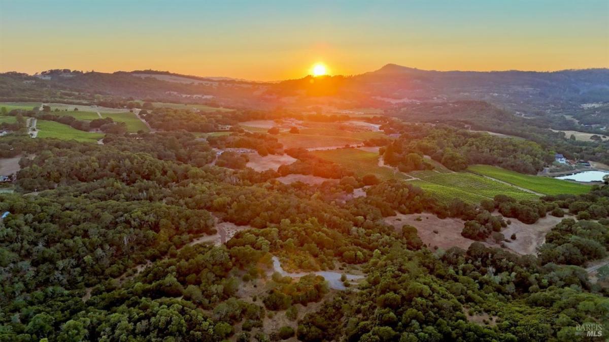 MLS #325066423 img 0