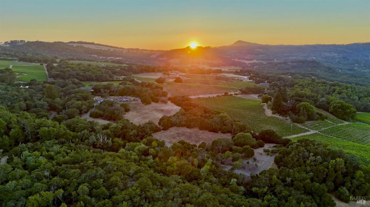 MLS #325066438 img 0