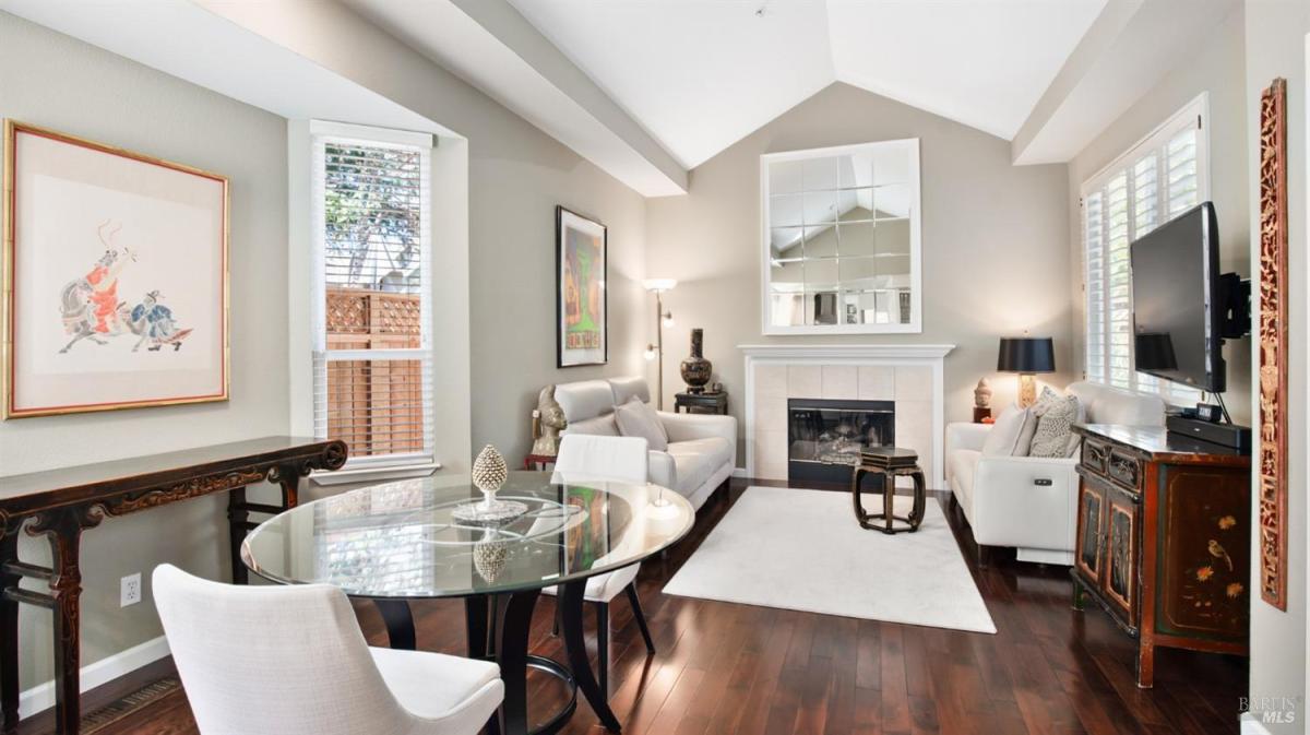 MLS #325066479 img 0