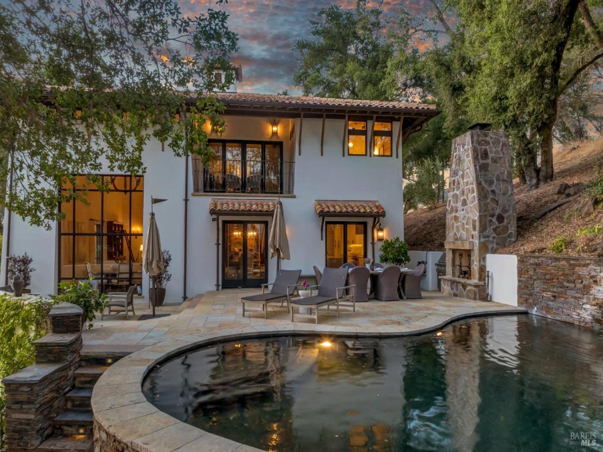 MLS #325066588 img 0