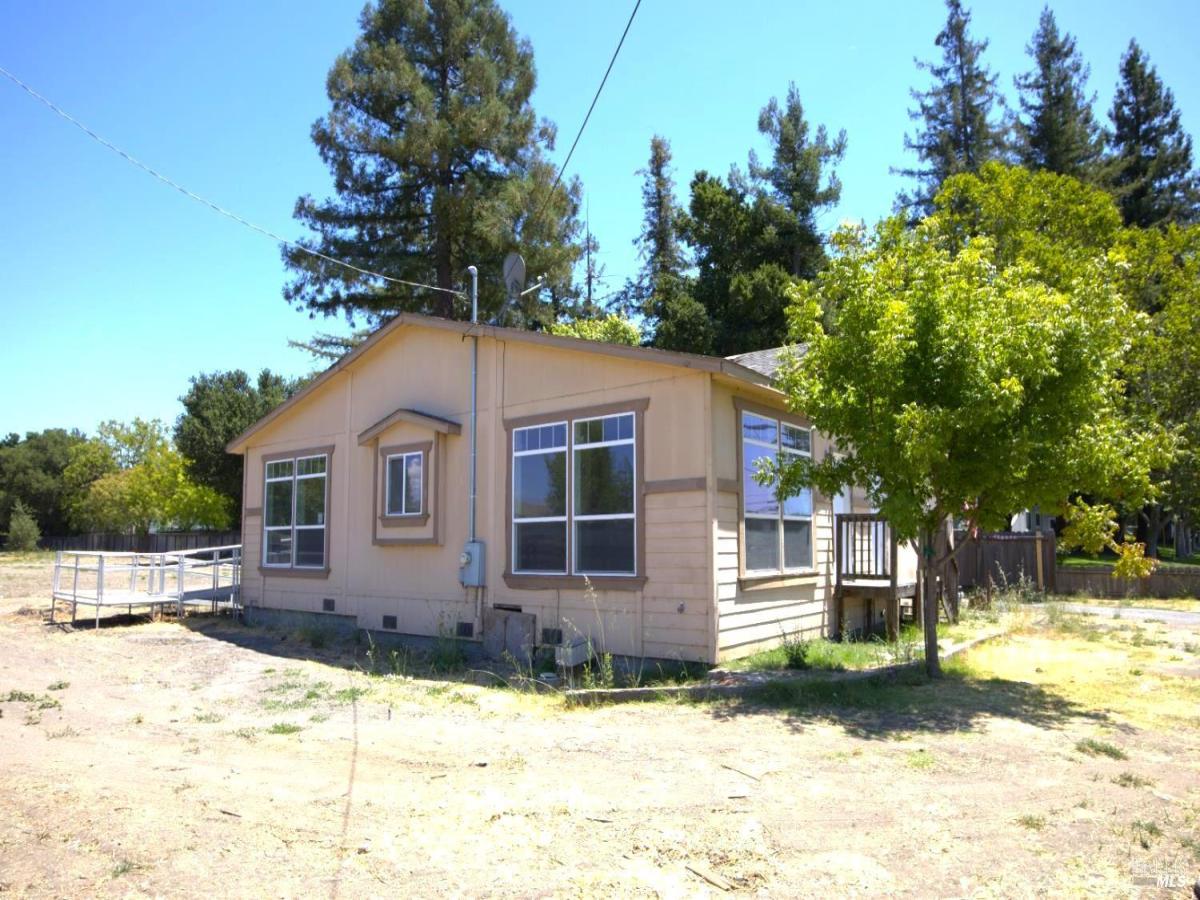 MLS #325066700 img 0