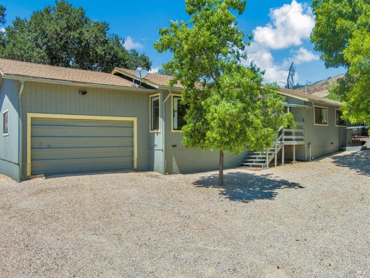 MLS #325067523 img 0