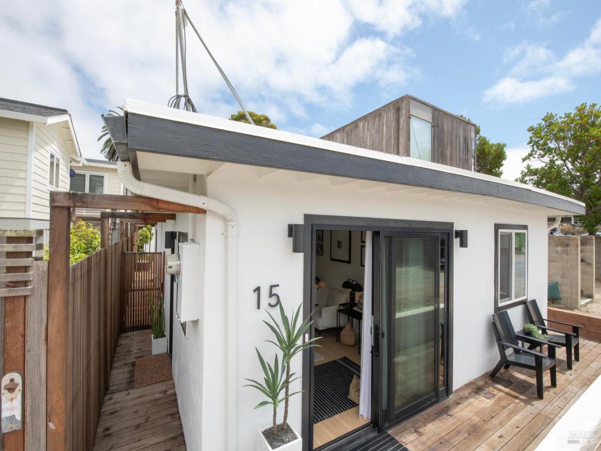 MLS #325067831 img 0