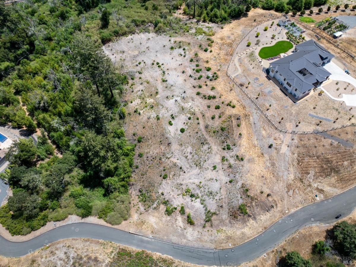 MLS #325068050 img 0