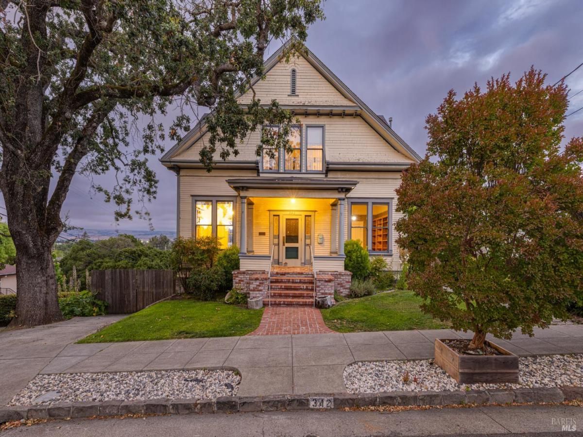 MLS #325068381 img 0