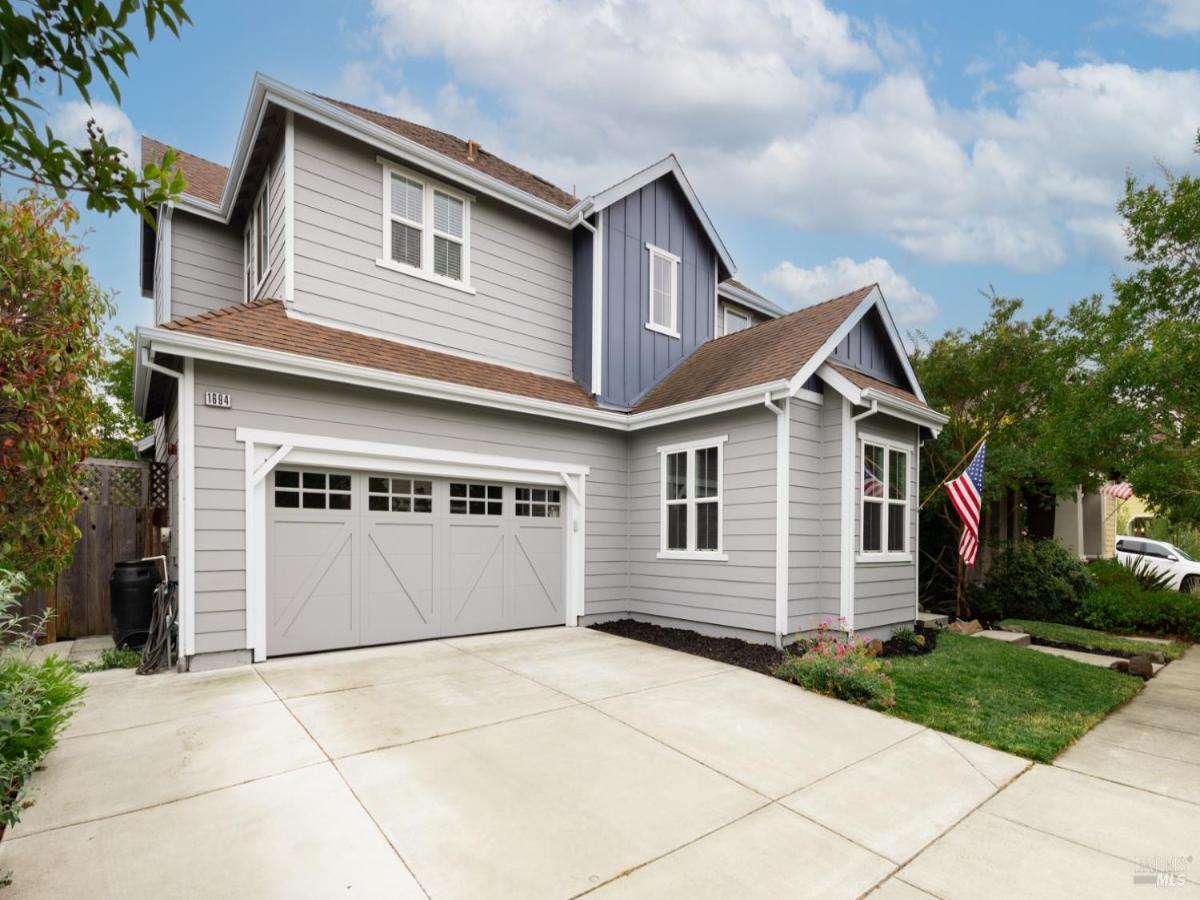 MLS #325068547 img 0