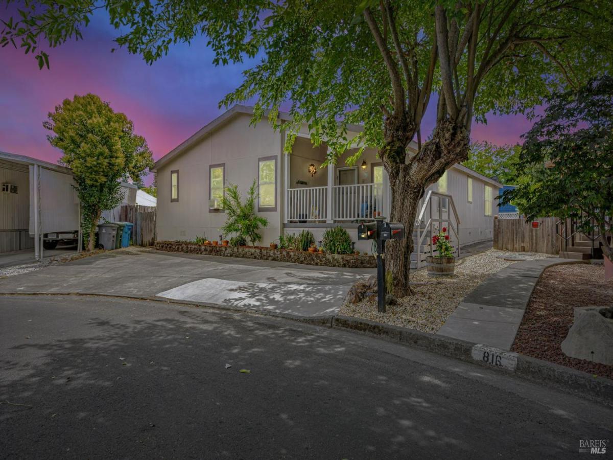 MLS #325068820 img 0