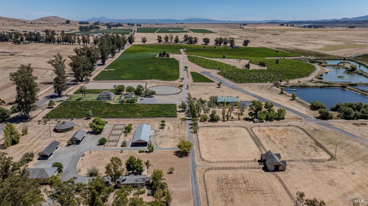 MLS #325069011 img 0