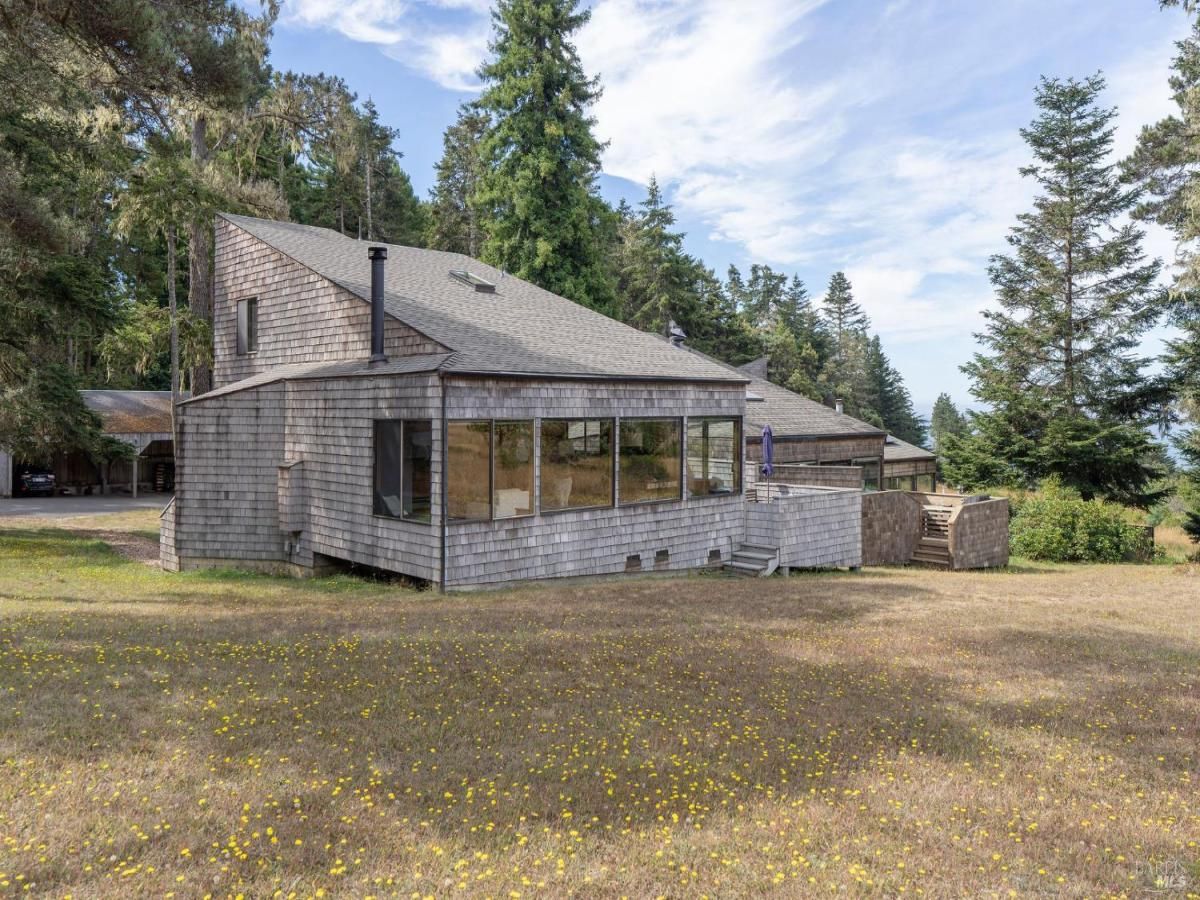 MLS #325069501 img 0