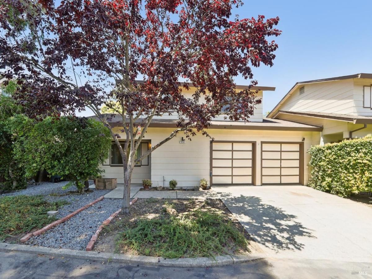 MLS #325070112 img 0