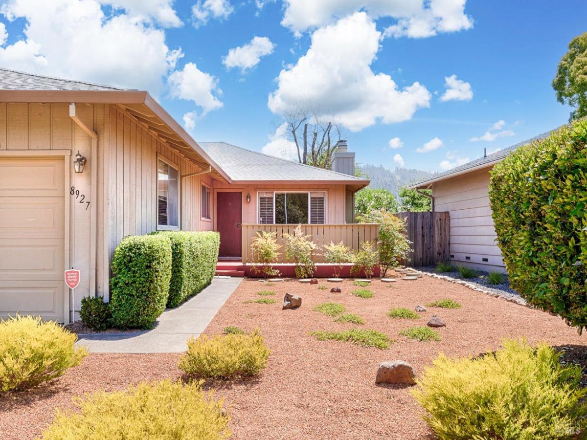 MLS #325070271 img 0