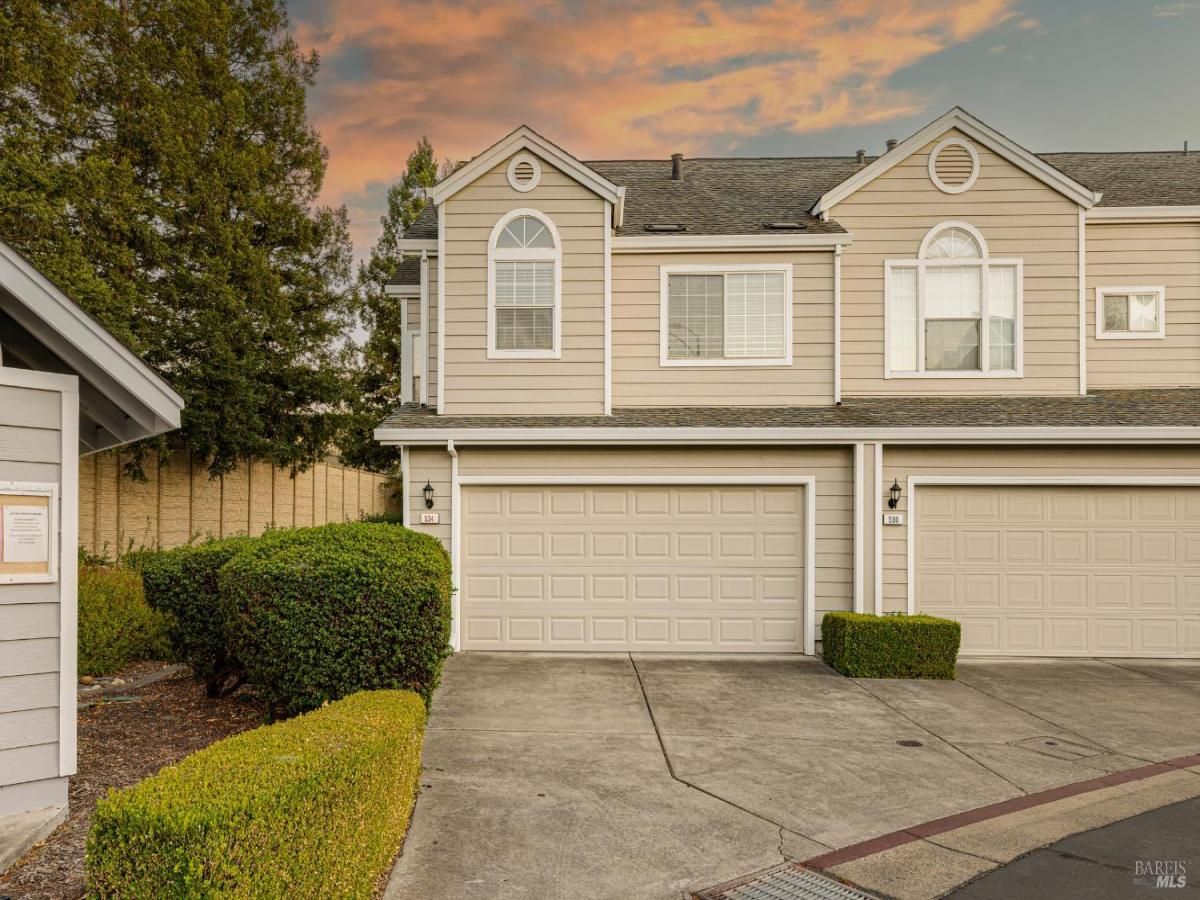 MLS #325070428 img 0