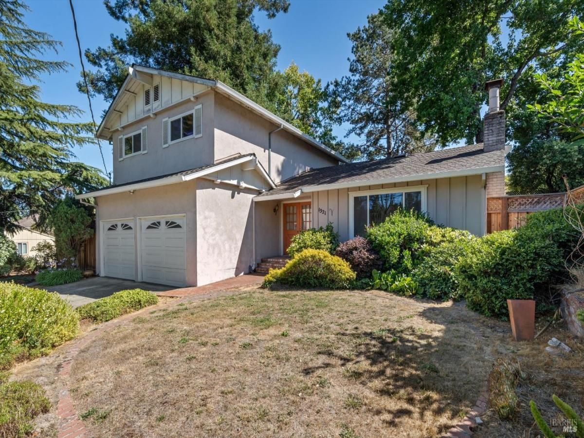 MLS #325070552 img 0