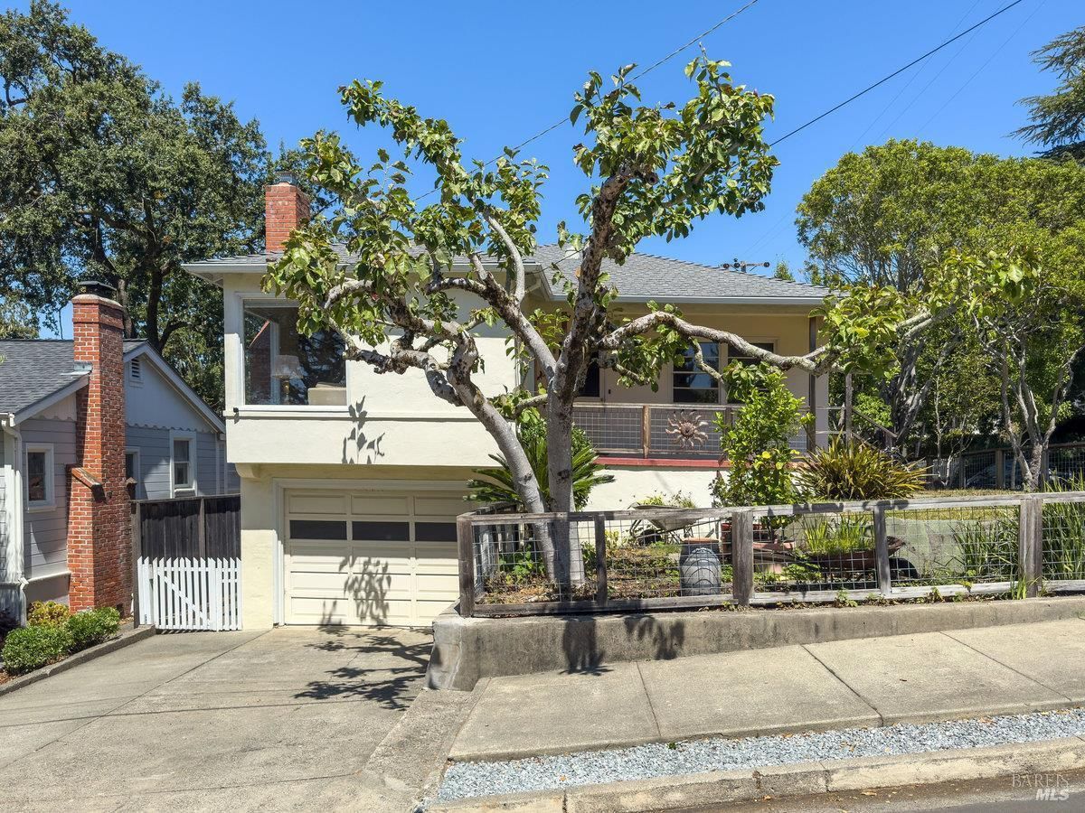 MLS #325070685 img 0