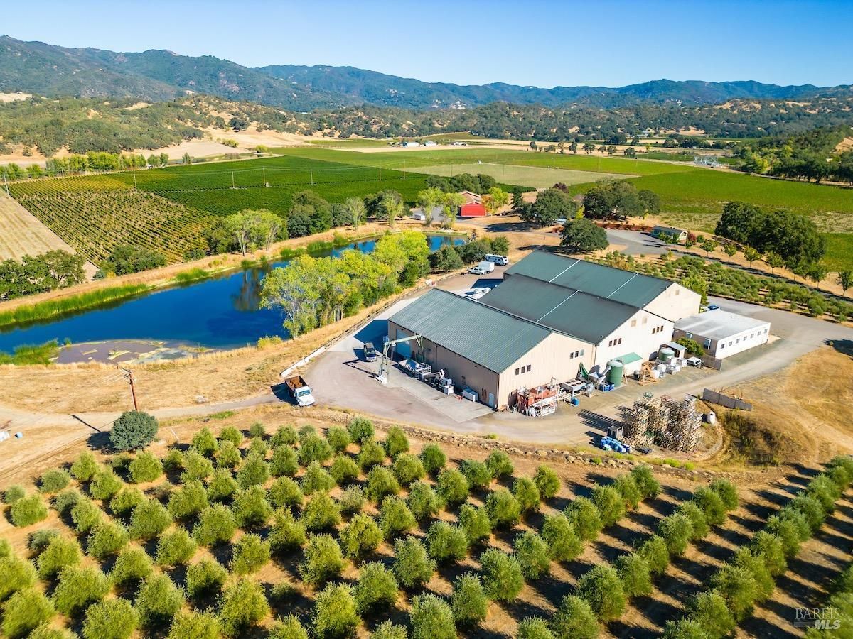 MLS #325070755 img 0