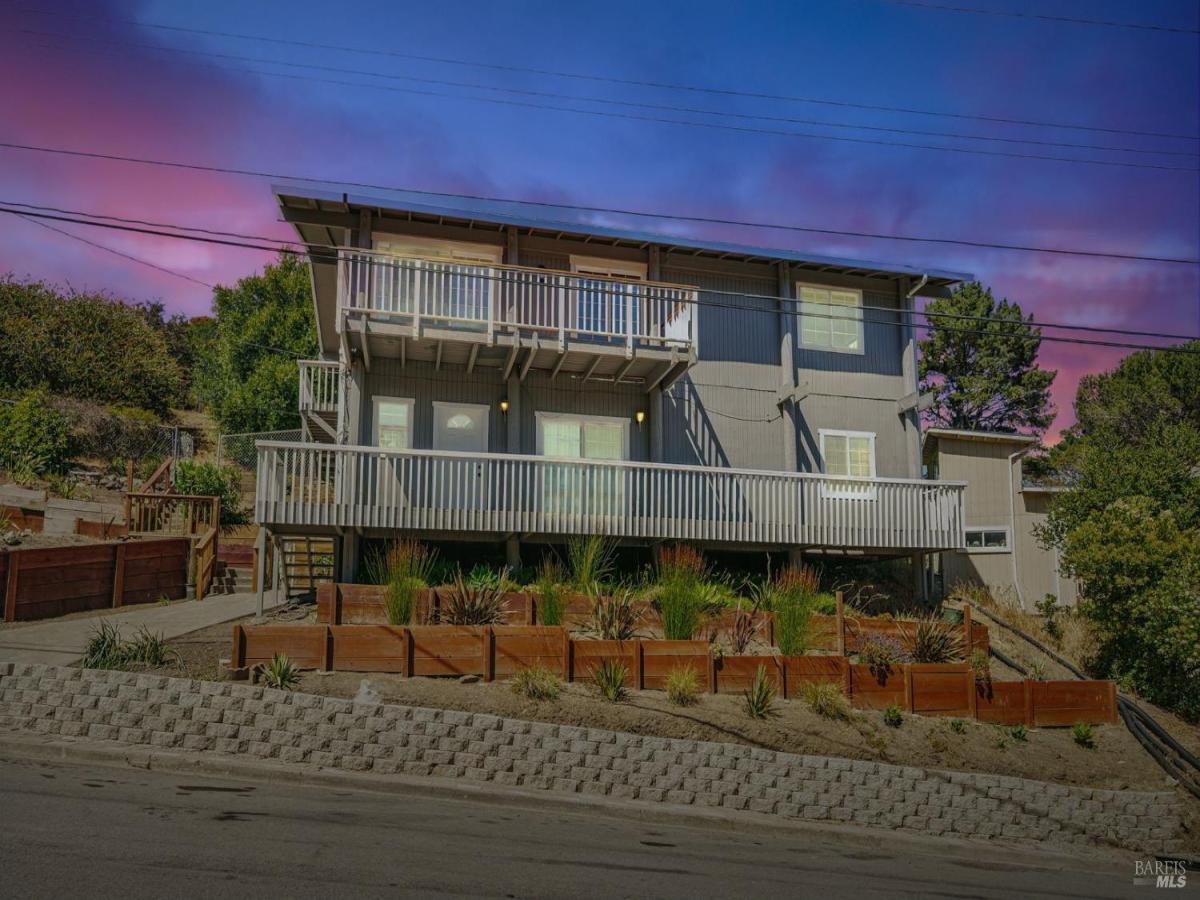 MLS #325070946 img 0