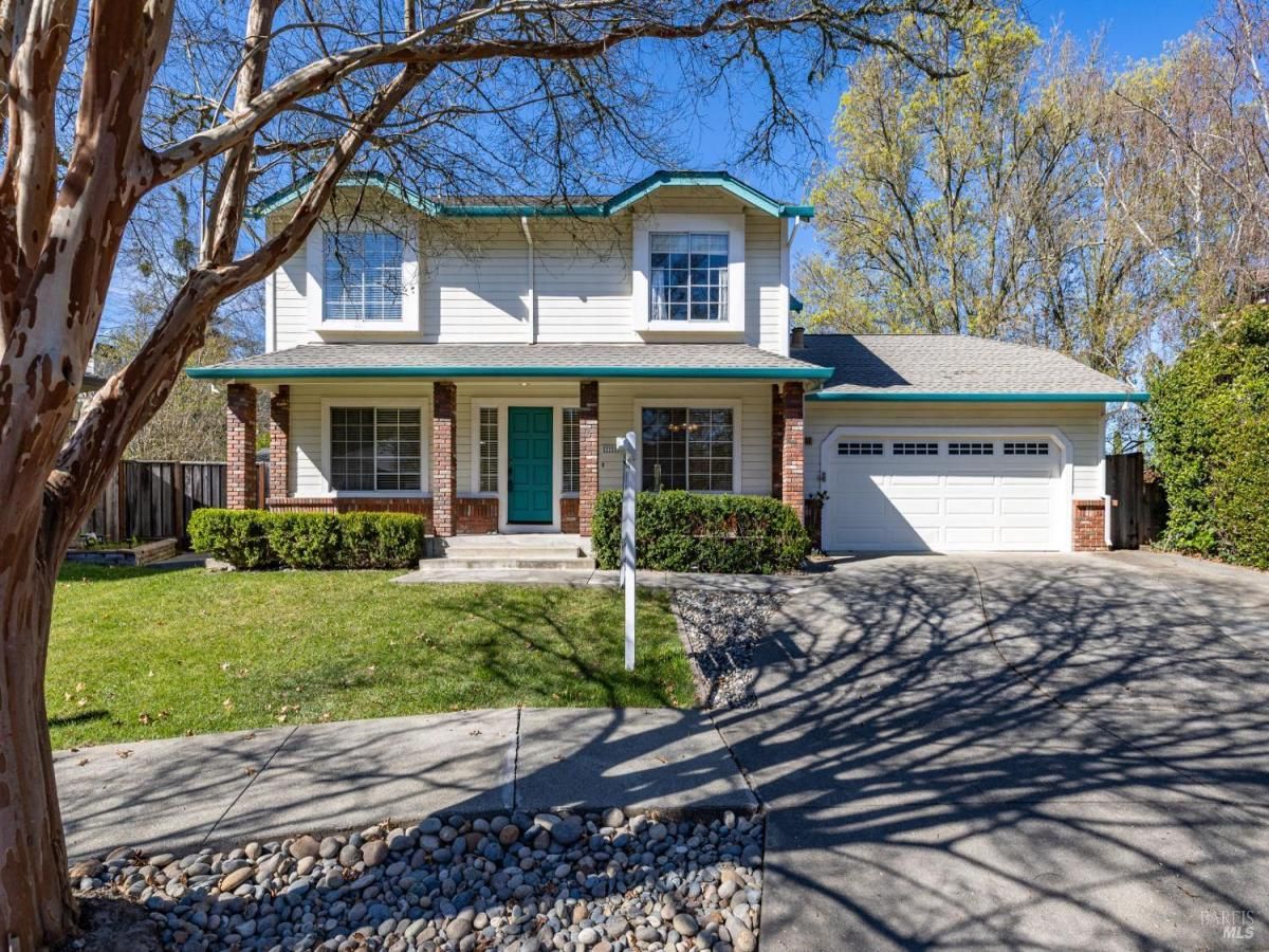 MLS #325071271 img 0