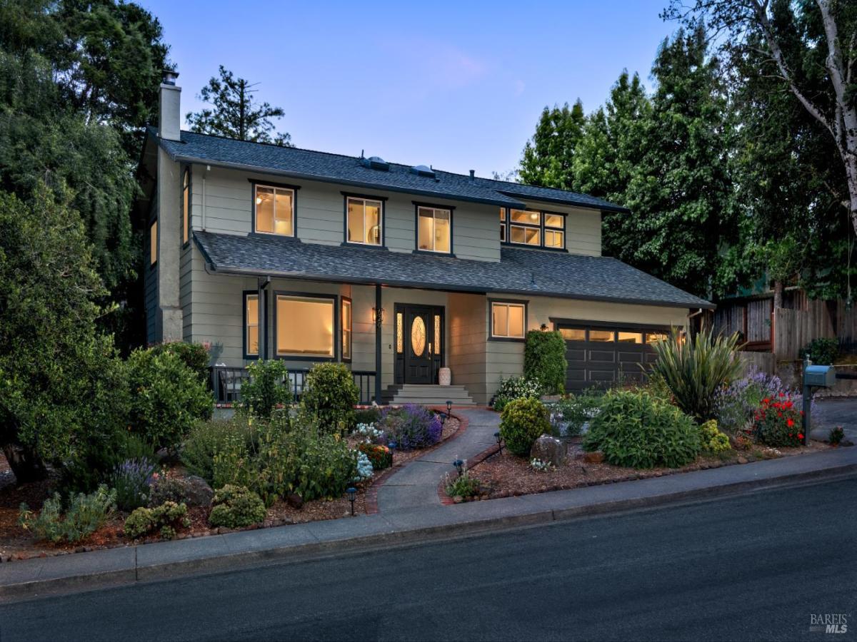 MLS #325071456 img 0