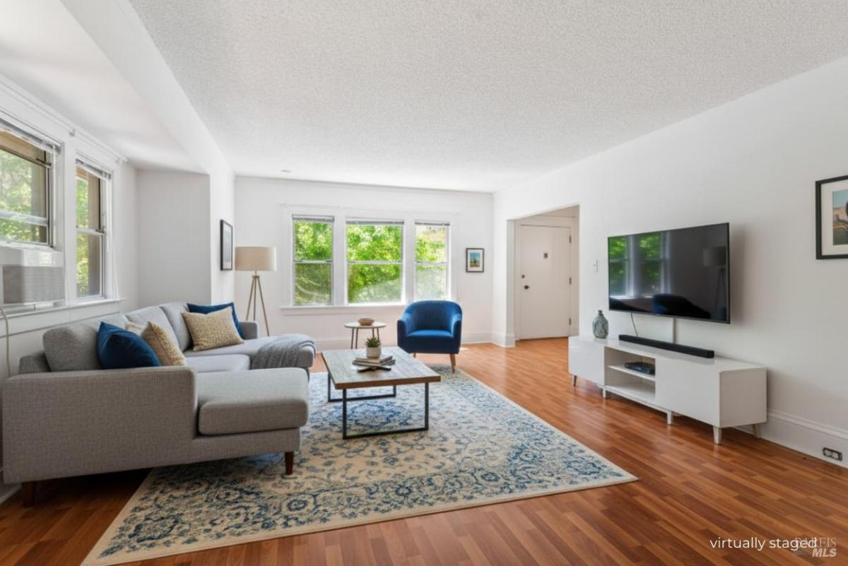 MLS #325071703 img 0