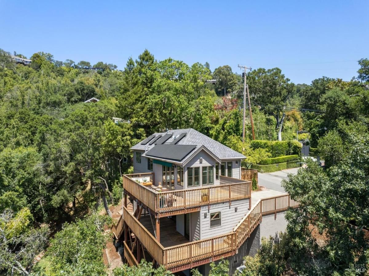 MLS #325072297 img 0