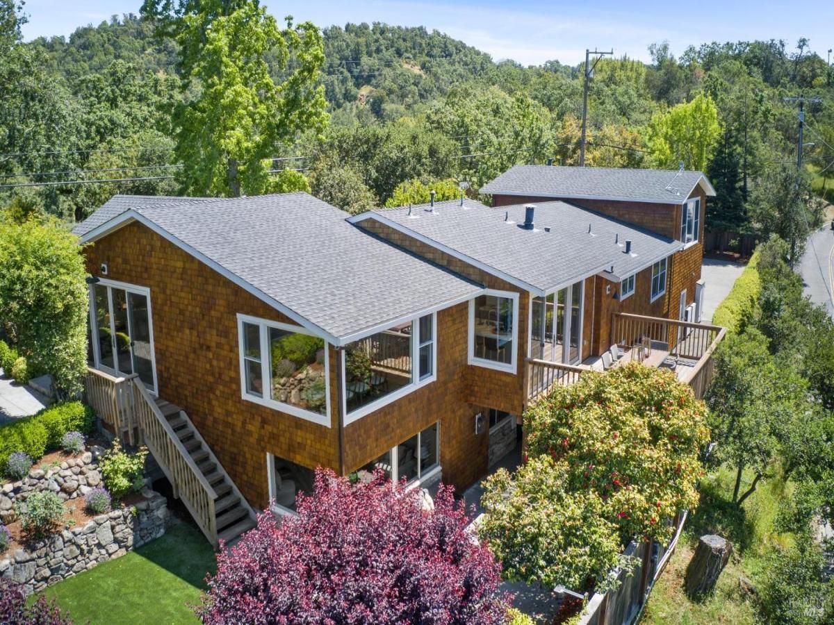 MLS #325072308 img 0