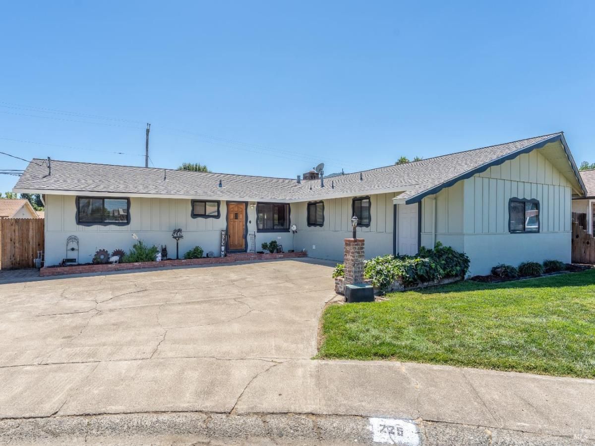 MLS #325072416 img 0