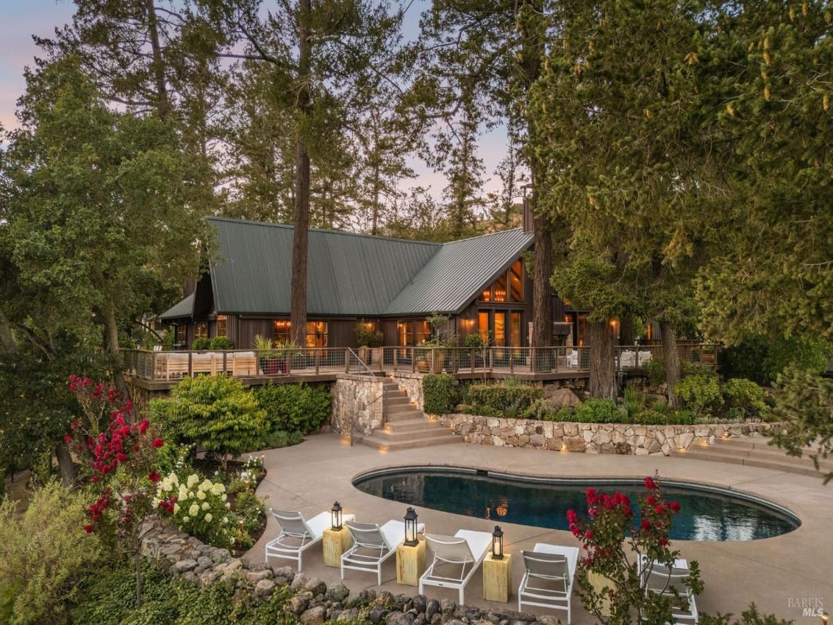 MLS #325072471 img 0