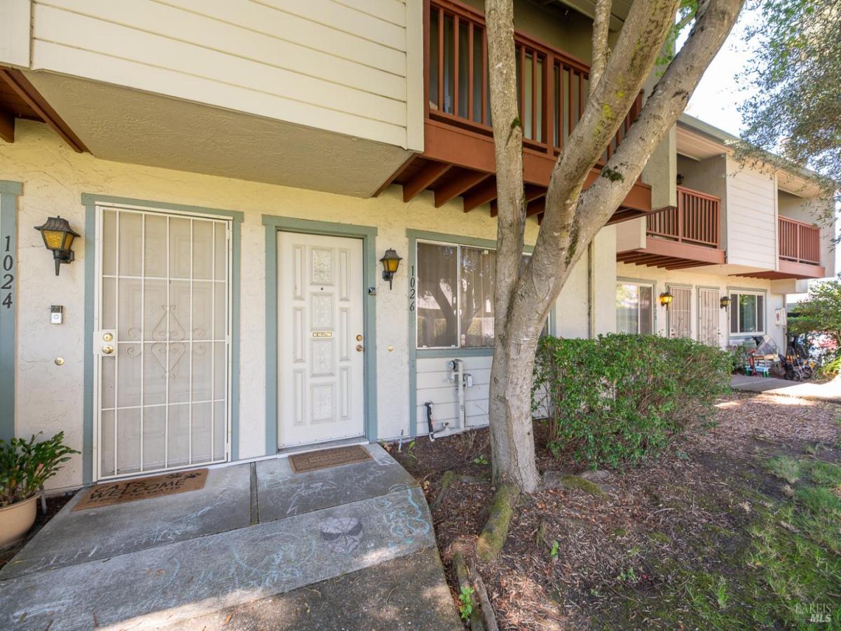 MLS #325072615 img 0