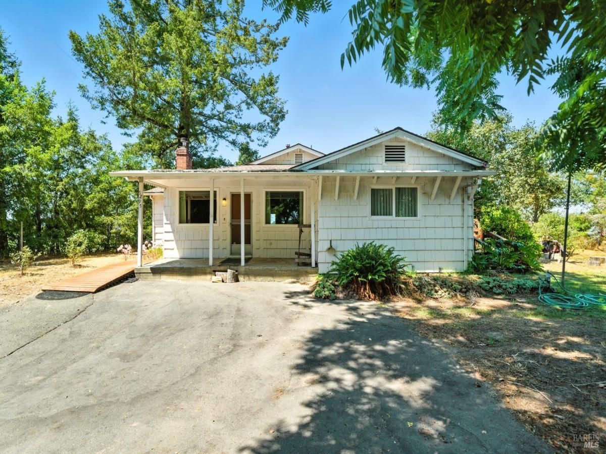 MLS #325072758 img 0