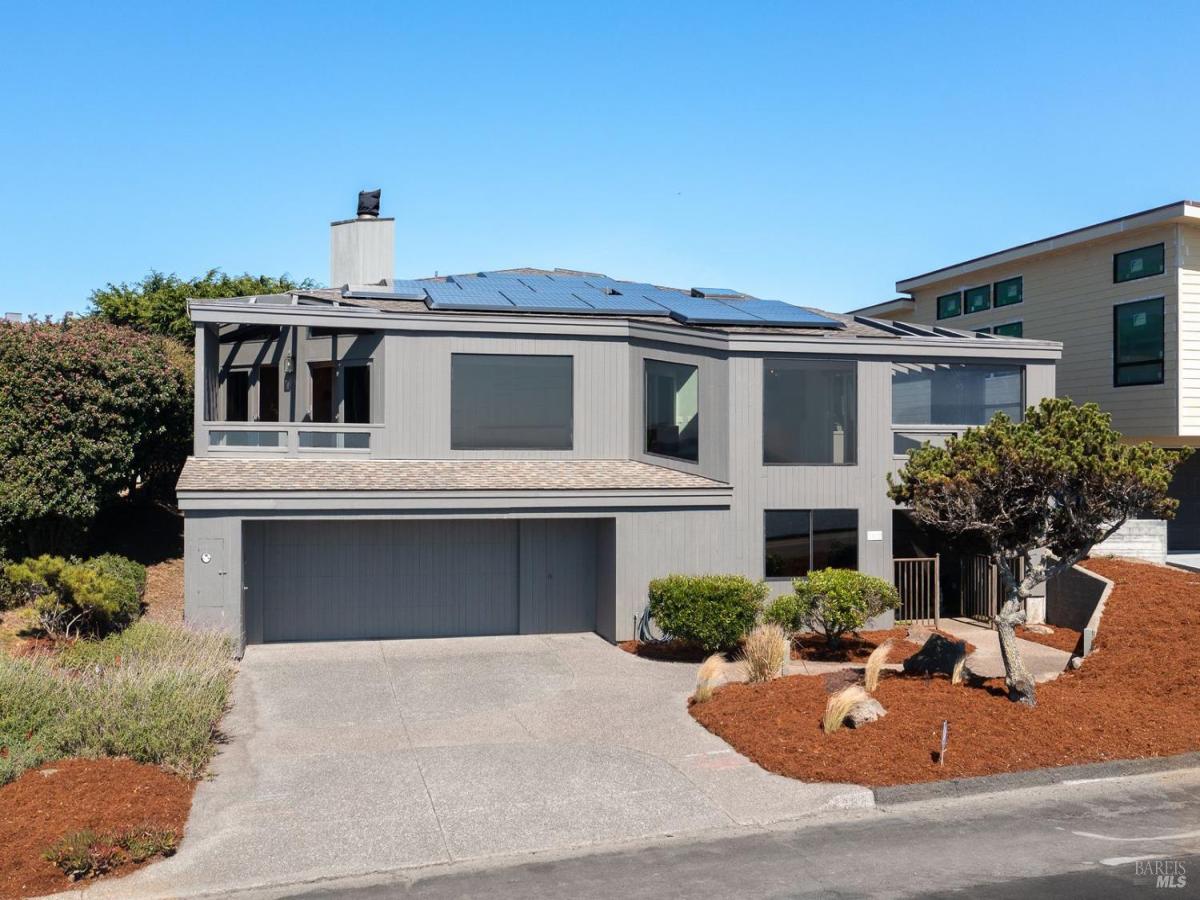 MLS #325073032 img 0