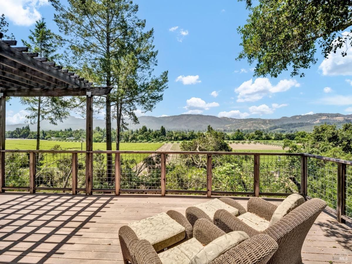 MLS #325073342 img 0