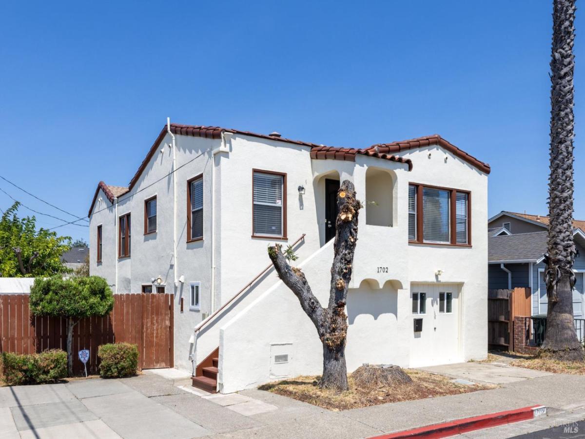 MLS #325073405 img 0