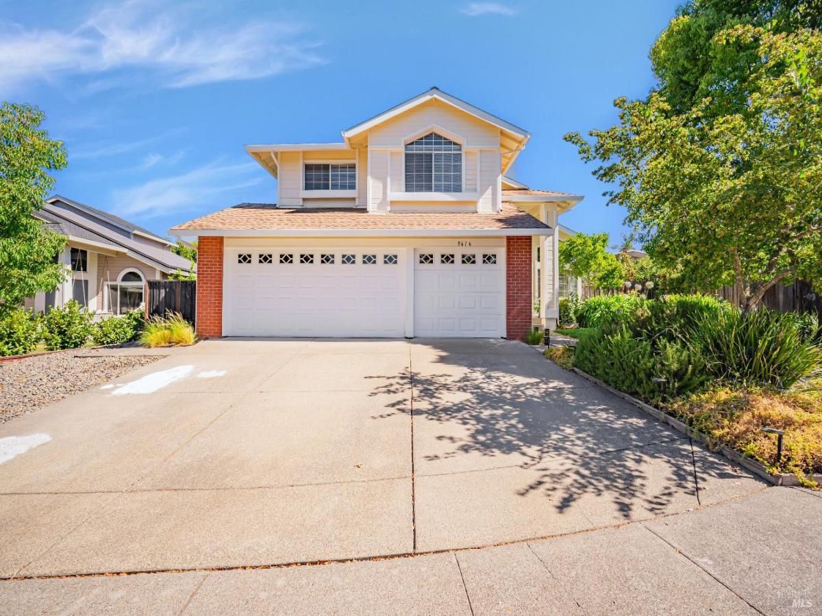 MLS #325073703 img 0