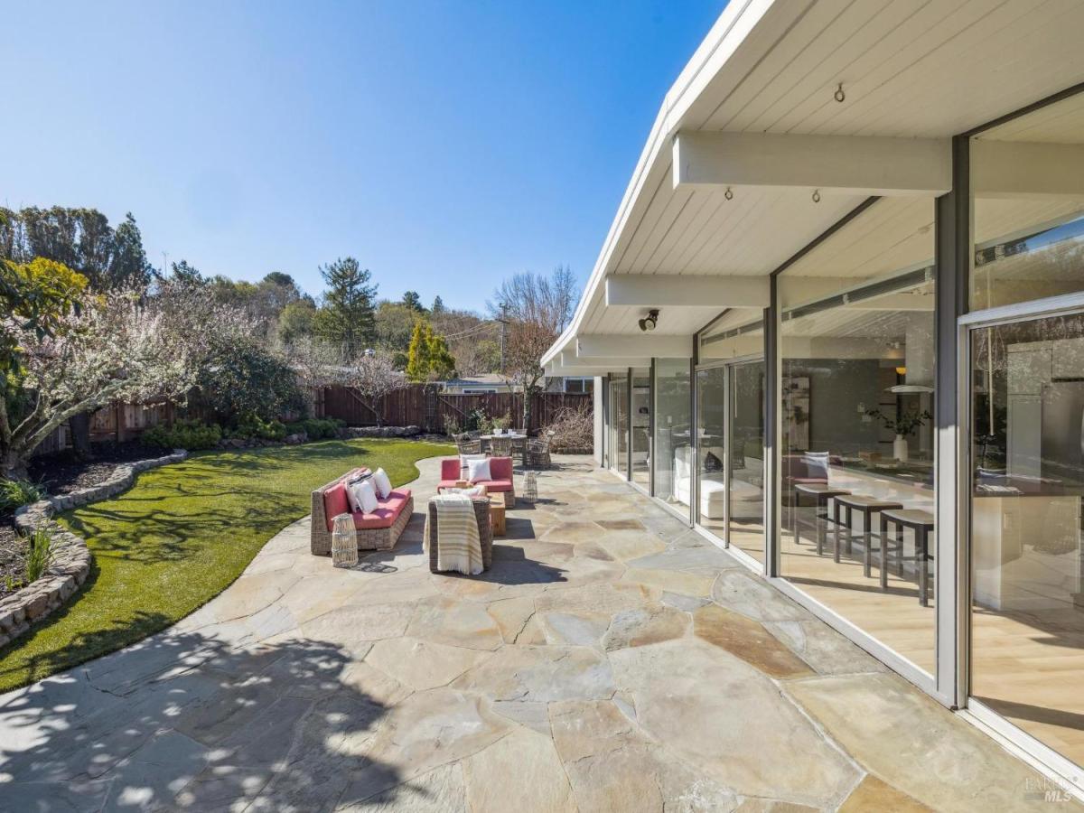 MLS #325073824 img 0