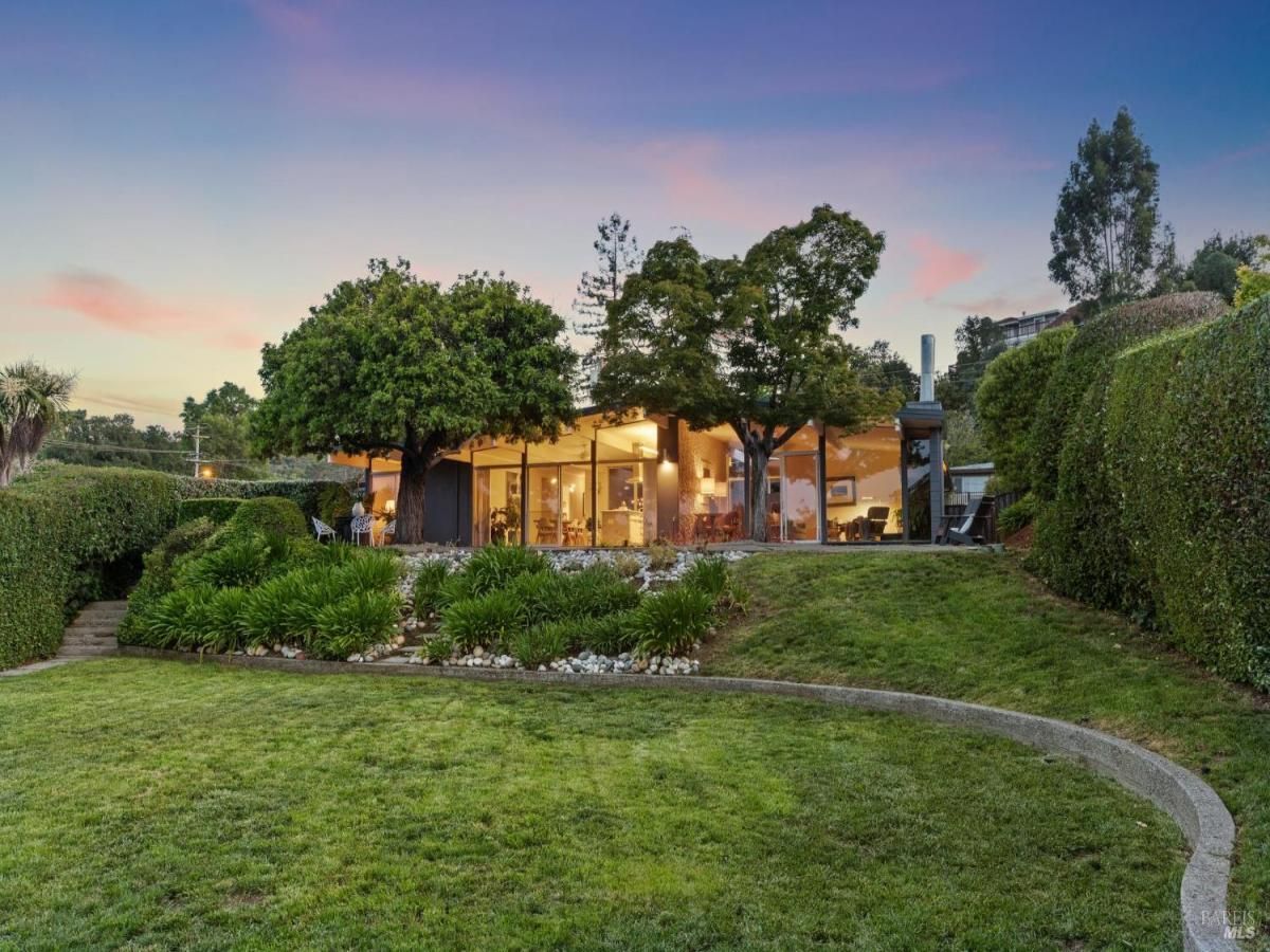 MLS #325073831 img 0