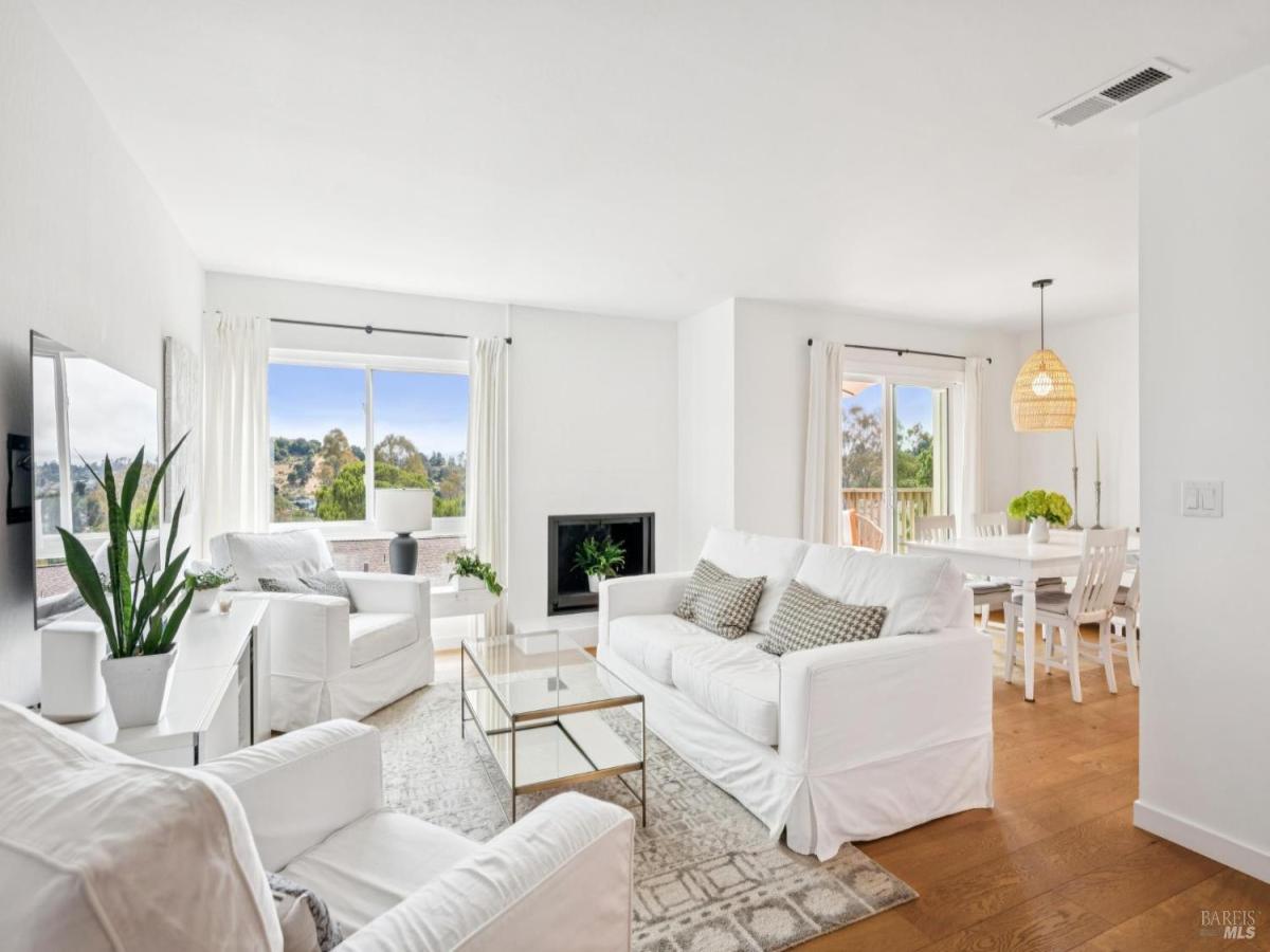 MLS #325073879 img 0