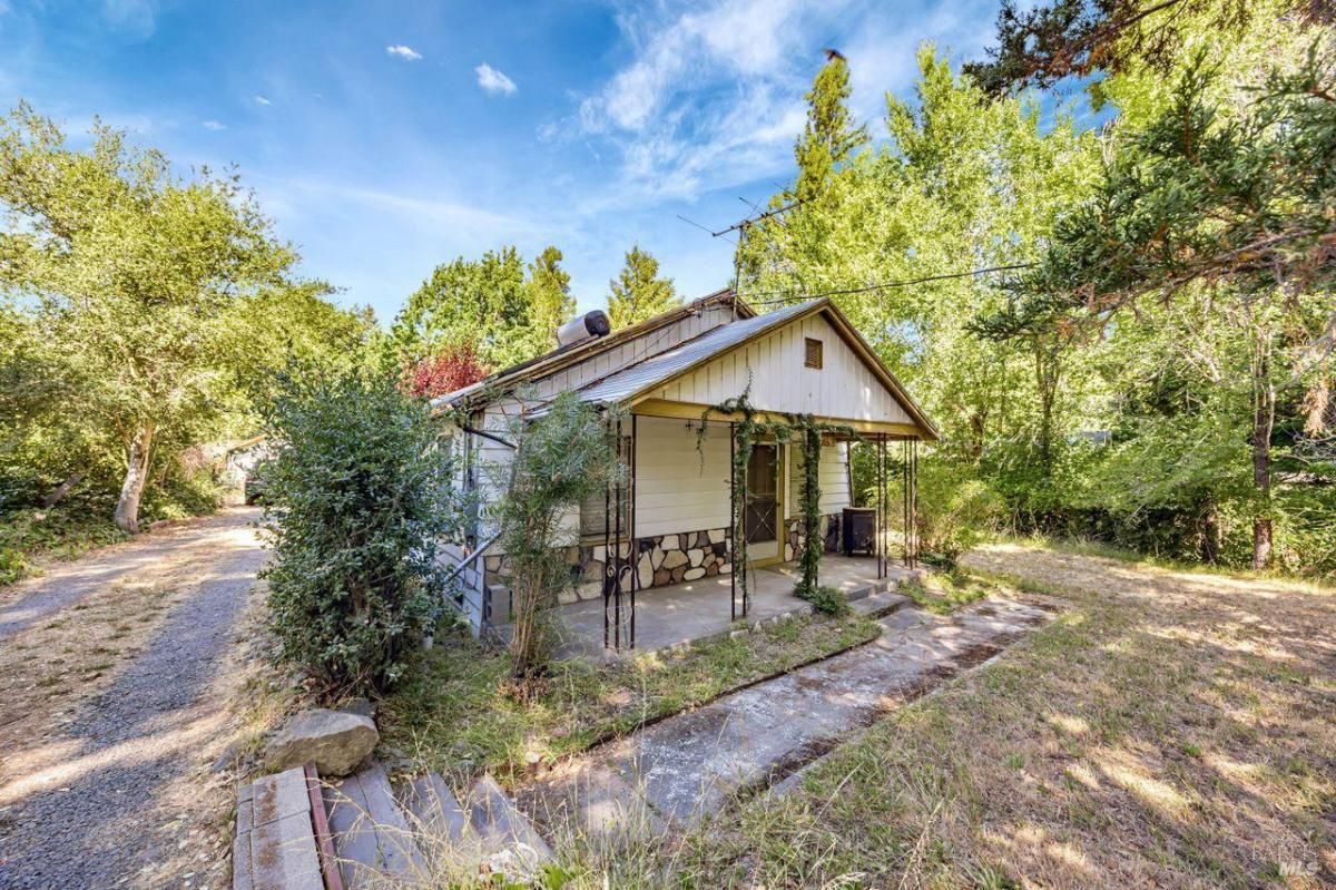 MLS #325073917 img 0