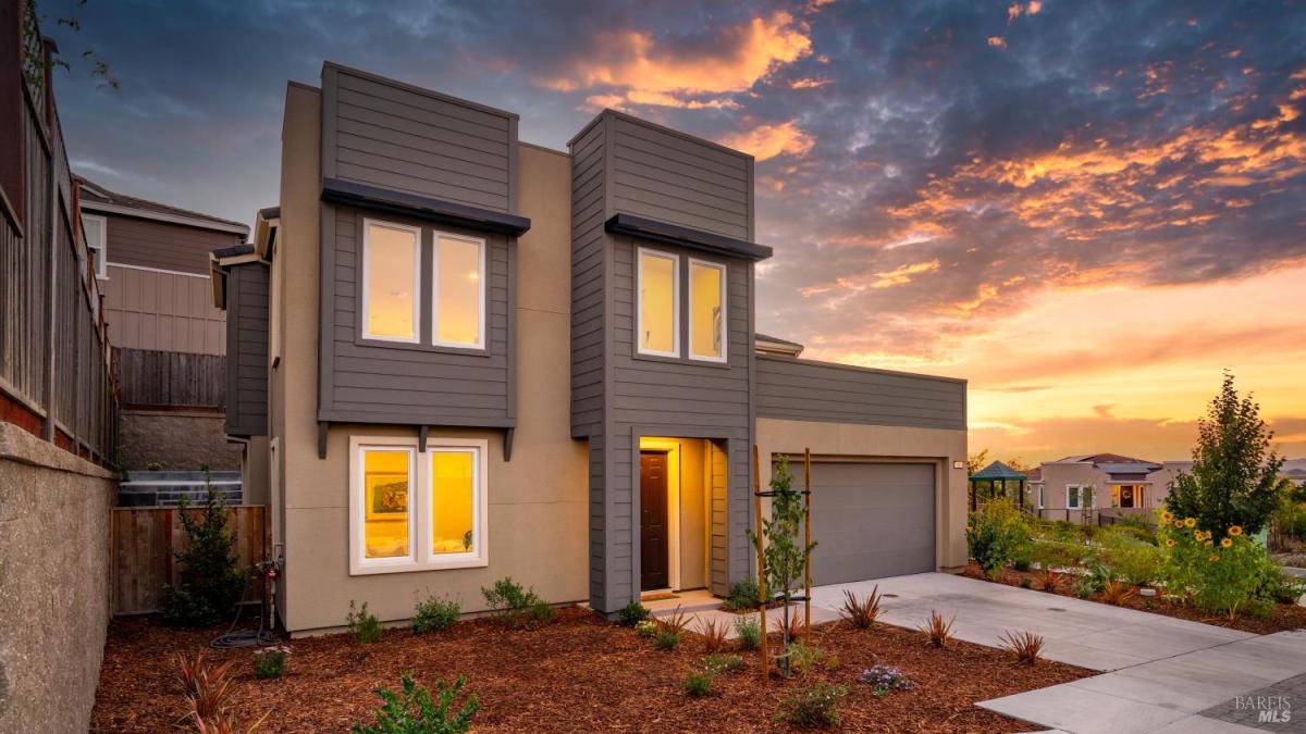 MLS #325074033 img 0