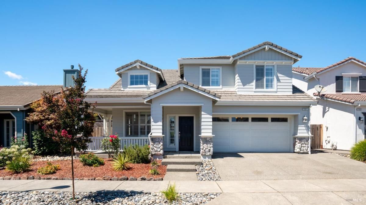 MLS #325074174 img 0