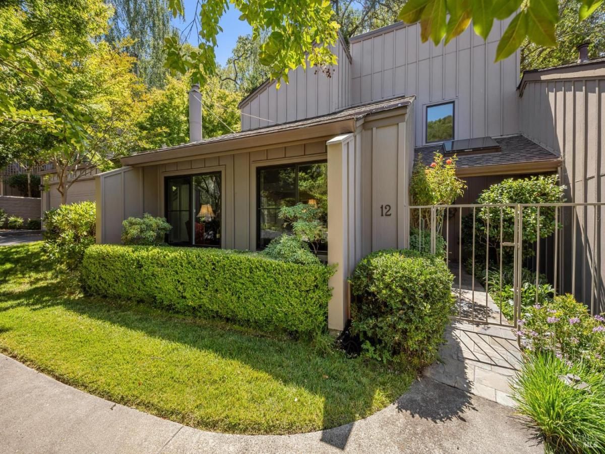 MLS #325074270 img 0