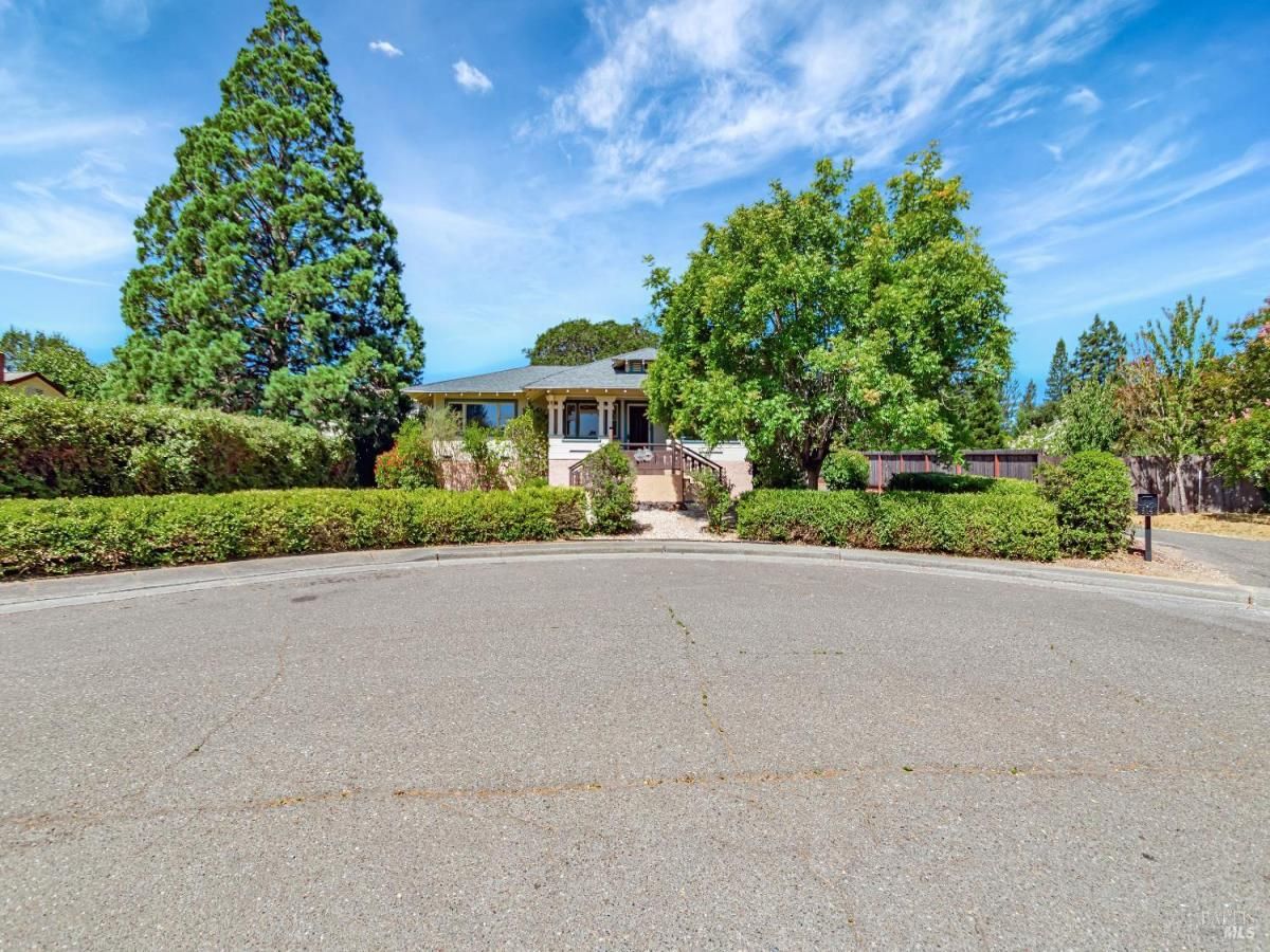 MLS #325074373 img 0