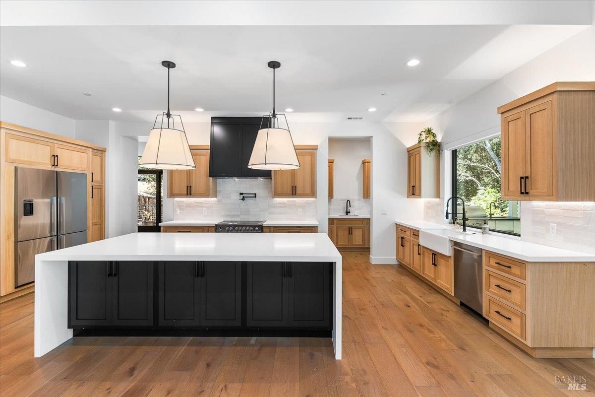 MLS #325074456 img 0