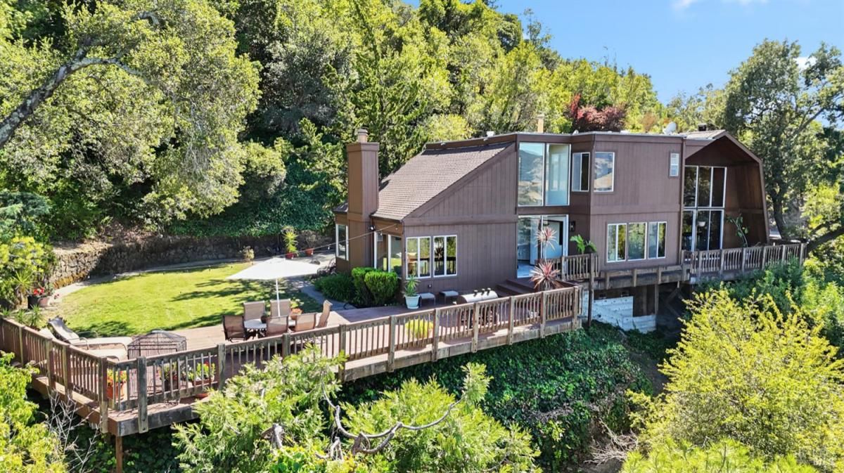 MLS #325074614 img 0