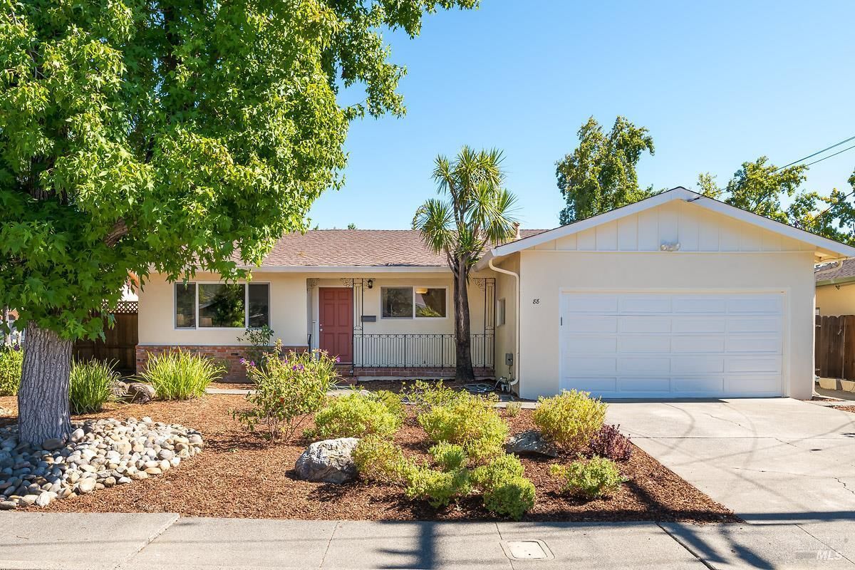 MLS #325074622 img 0