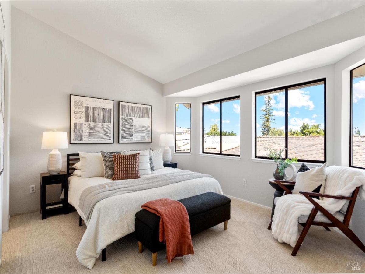 MLS #325074936 img 0