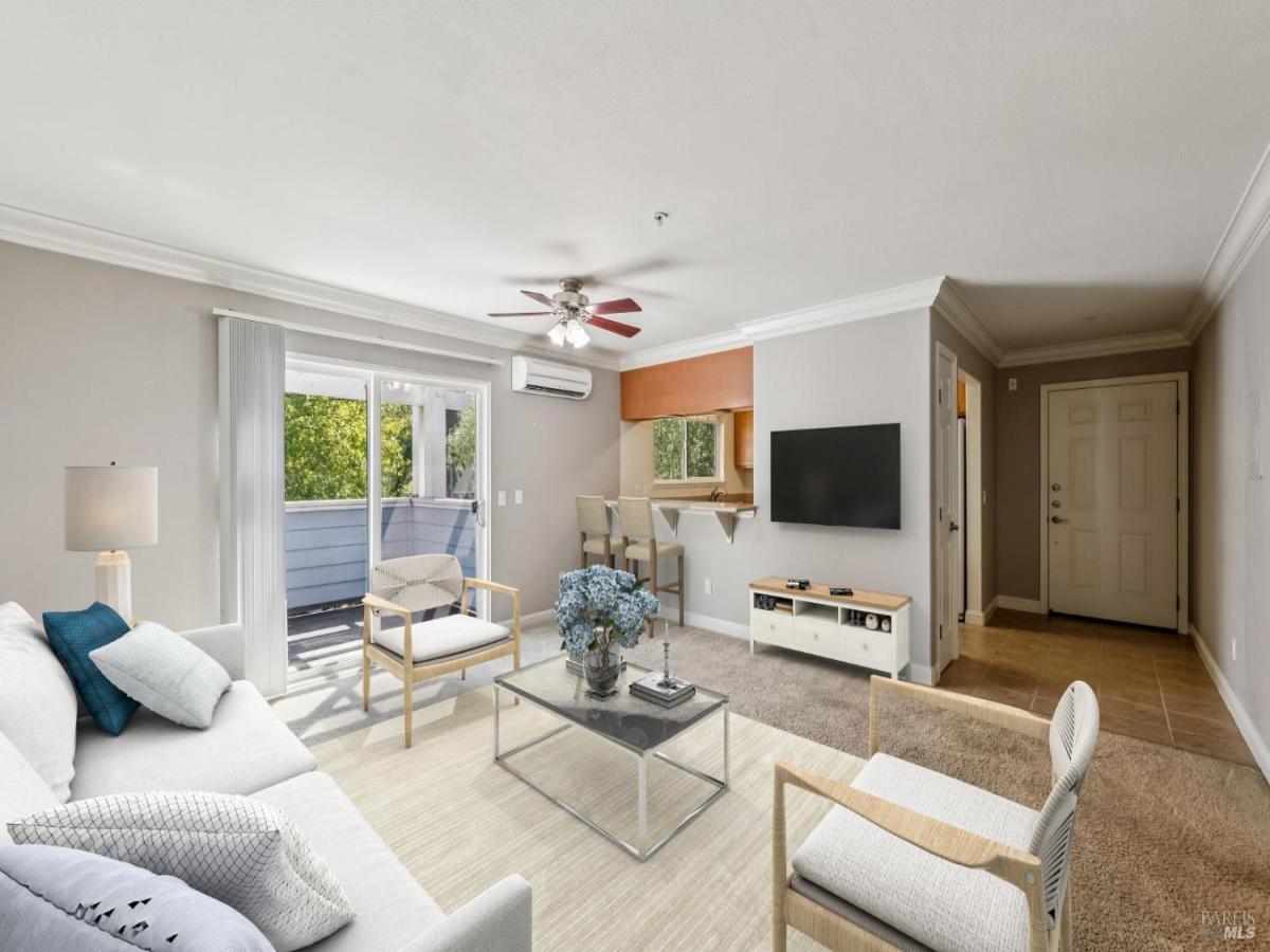 MLS #325075521 img 0